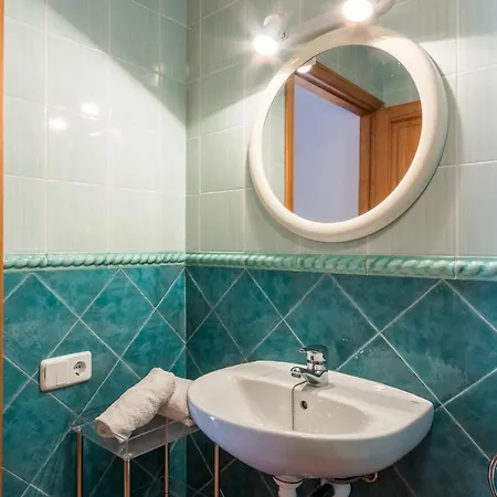 Mirador A Villa Cala Galdana (Menorca)